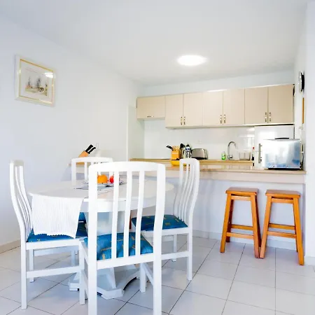 14 Amarilla Bay Beautiful Apartment *